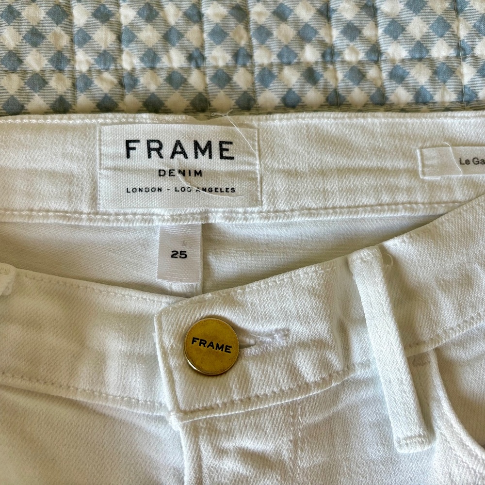 Frame Le Garcon Straight ankle jean.